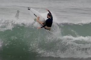 Os treinos de Frederico Morais, Ryan Callinan e Leo Fioravanti em Dixon Park Beach