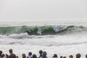Meo Rip Curl Pro Portugal começou hoje pelas 07:30 am na Praia de Supertubos
