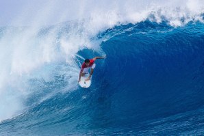 Jeremy Flores foi um dos destaques do segundo dia do OK Fiji Pro. 