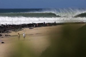 PRIMEIRO SWELL DA ÉPOCA EM JEFFREYS BAY