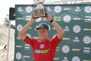 ETHAN EWING COROADO CAMPEÃO PRO JUNIOR AUSTRALASIA