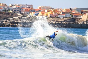 Frederico Morais, hoje, nos Supertubos.