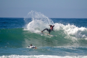 Joackim Guichard a fazer um layback em Vale Figueiras.