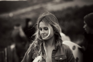 ALANA BLANCHARD RENOVA COM A RIP CURL