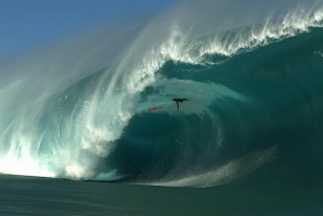 Teahupo’o: Orange Code!