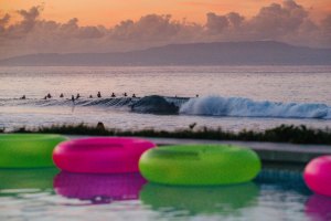 MAR PEQUENO E INCONSISTENTE EM KERAMAS LEVA A DIA DE PAUSA NO CORONA BALI PROTECTED