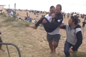 CJ HOBGOOD LESIONOU-SE NO FREESURF DESTA MANHÃ