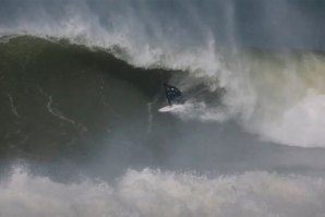 Surfada de hoje épica e perfeita nos Coxos com membros da elite