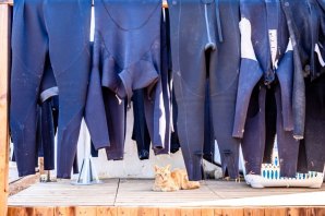 Existirá uma solução verdadeiramente sustentável para a produção de fatos de surf?