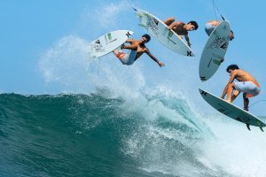 Filipe Toledo e a mecanica de uma manobra aérea - click por revista trip.uol.com.br/