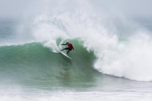 Frederico Morais rumo ao pódio em Jeffreys Bay. 