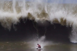 O ‘show’ Brad Domke em skimboard