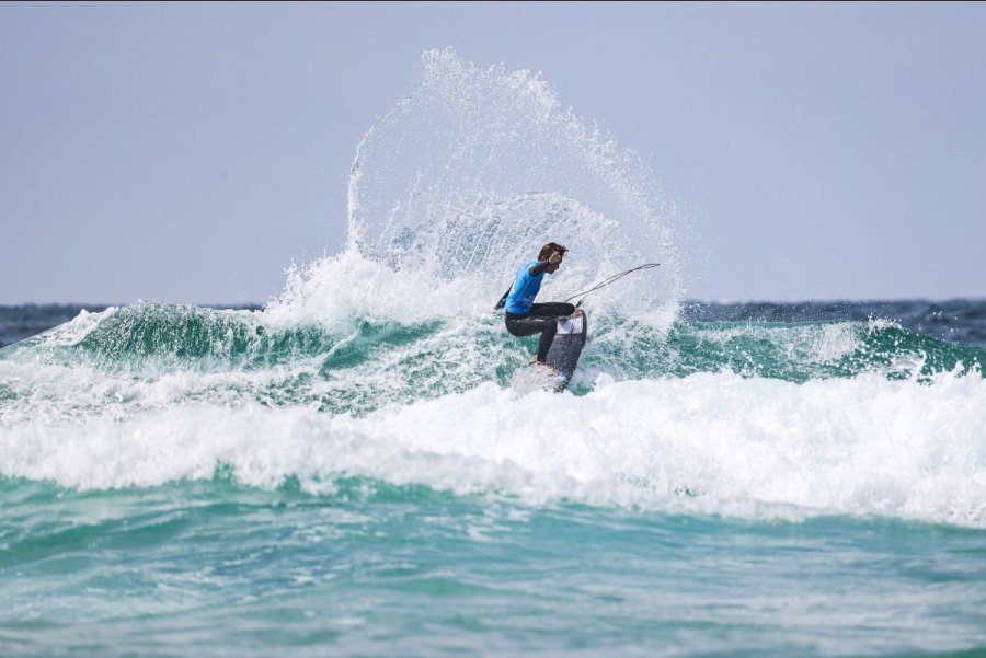 Francisco Ordonhas sobe ao pódio em Newquay e entra no top 5 do ranking europeu