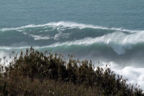 PRAIA DO NORTE / NAZARÉ - TOW IN SURF - JANEIRO 2020