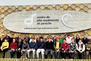 Peniche é palco de todas as decisões para os melhores surfistas juniores nacionais