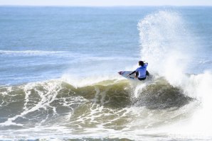 Mundial em Peniche: Miguel Blanco e Vasco Ribeiro afastados no Round 2