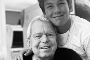 Faleceu Phil Irons, pai de Andy e Bruce Irons