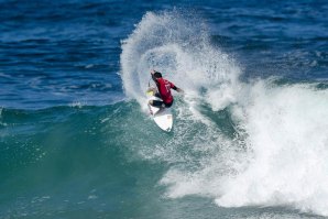 É oficial! Filipe Toledo não estará em Fiji.