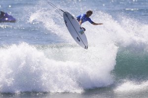 Frederico Morais no Round 1 em Trestles.