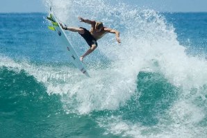 ‘WARM UP’ EM TRESTLES COM KOLOHE ANDINO