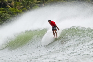 PICCOLO CLEMENTE É CAMPEÃO MUNDIAL DE LONGBOARD