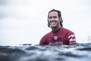 Chegou a hora e a vez de Jordy Smith tomar as rédeas do Tour.