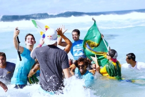 Adriano fechou o ano com uma vitória em Pipe.