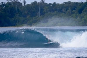 A direita sem nome de Sumatra que a Surftotal também não vai revelar