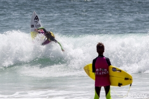Conhecidos os representantes portugueses para a final europeia do Rip Curl Gromsearch