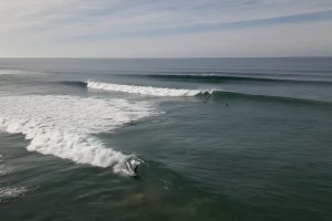 Esquerdas longas e perfeitas algures no Novembro Português