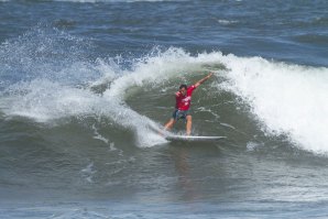 Revés para Vasco Ribeiro no Hawaiian Pro