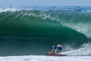 Kelly Slater ausente no arranque do Bali Pro; John John de regresso às vitórias