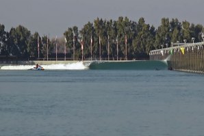 Os truques para surfar a onda de Kelly Slater