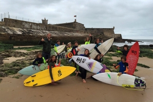 WANTED SURF SCHOOL: A TUA NOVA ESCOLA DE SURF EM CASCAIS