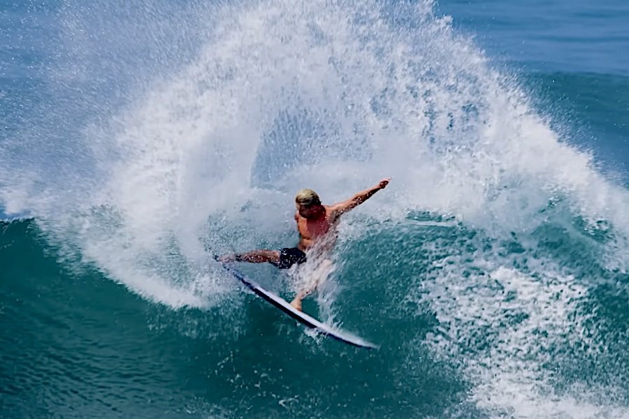 Este vídeo de Ethan Ewing é uma autêntica aula de surf de rail
