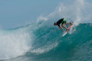 NAS MENTAWAI COM OLI ADAMS