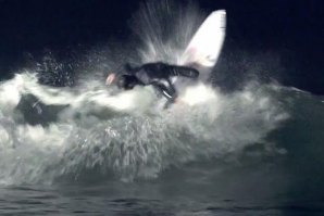 Surf à noite em Barcelona