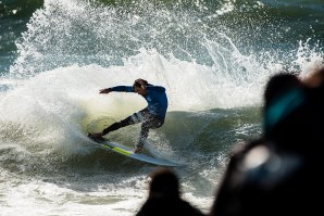 Brett Simpson a competir no CT de Peniche o ano passado. 