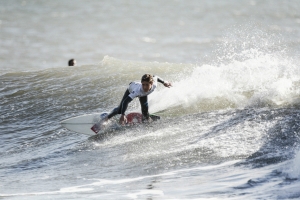 O PORQUÊ DO SURF NO DESPORTO ESCOLAR