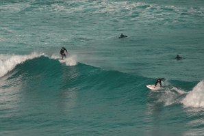 Surf Trips 2026: Por que o seguro de viagem é o teu melhor aliado