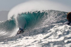Joel Parkinson é um dos surfistas que estará a competir em Pipe.
