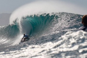 Joel Parkinson é um dos surfistas que estará a competir em Pipe.