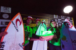 A equipa Rip Curl que saiu vencedora do evento.