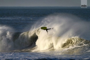 TÓ CARDOSO ENTRA NO SUMOL NAZARÉ SPECIAL EDITION