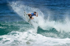 Frederico Morais termina temporada do WCT com 25.º no Havai