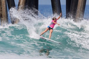 Havaiana Coco Ho eliminou campeã mundial Tyler Wright e já assinalou melhor resultado do ano.