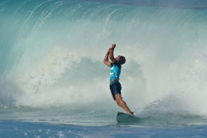 Fanning a celebrar o seu 9,5 na 1ª bateria do dia