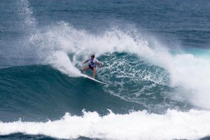 Jácome Correia em ação em Sunset Beach.