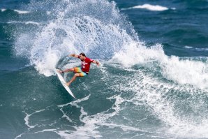 Frederico Morais é um dos dois portugueses no alinhamento de Haleiwa.