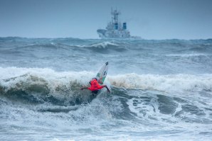 Frederico Morais conquista um dos senão o maior feito de sempre para o Surf Português
